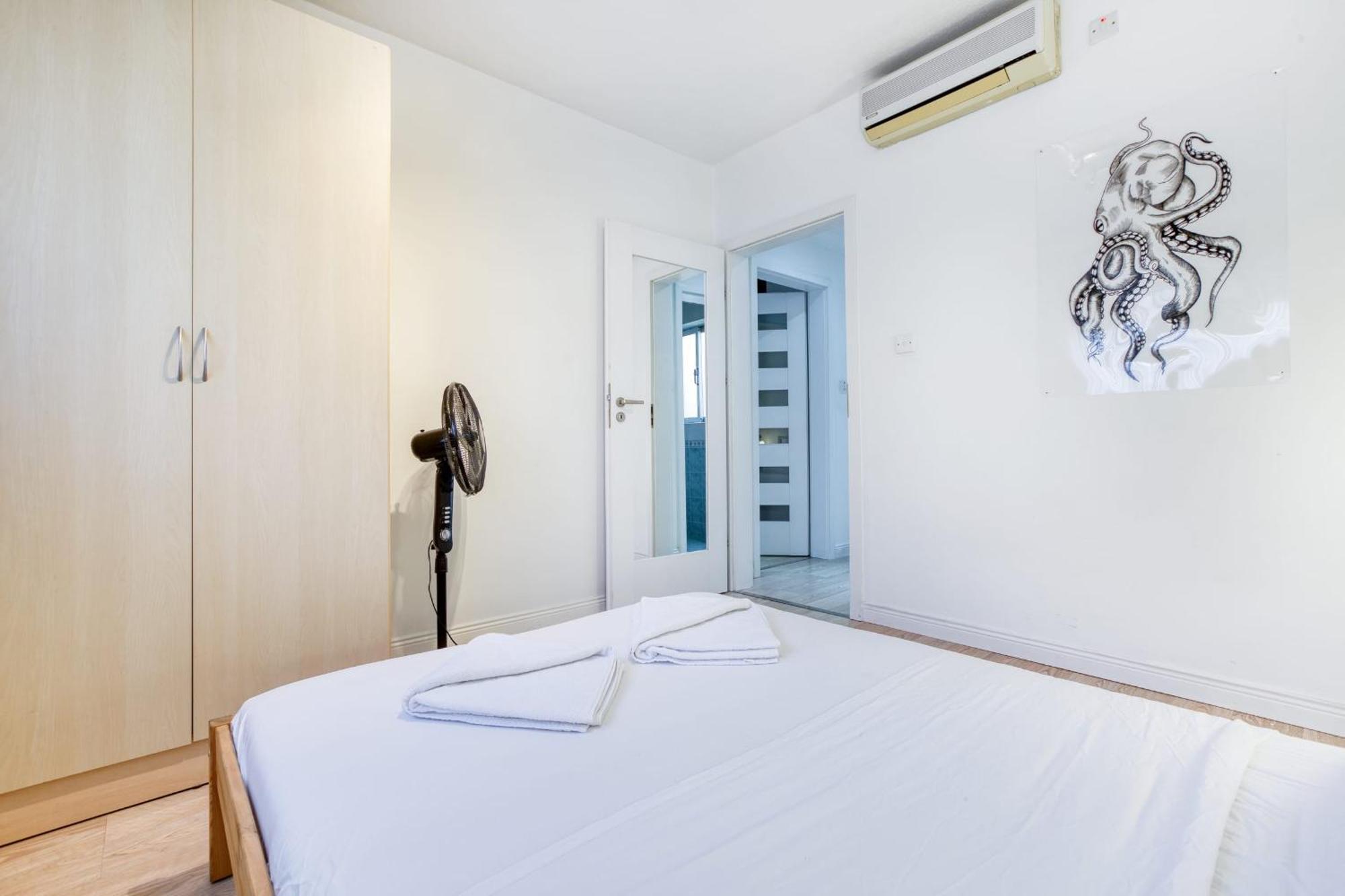 Seafront Apartment-Hosted By Sweetstay Pietà Exteriör bild