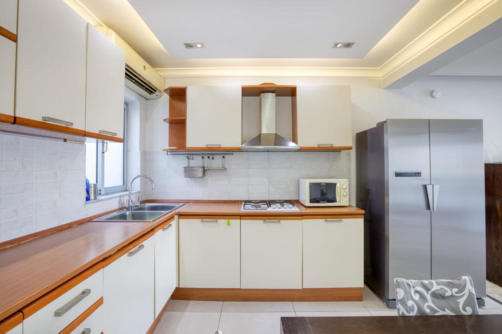 Seafront Apartment-Hosted By Sweetstay Pietà Exteriör bild